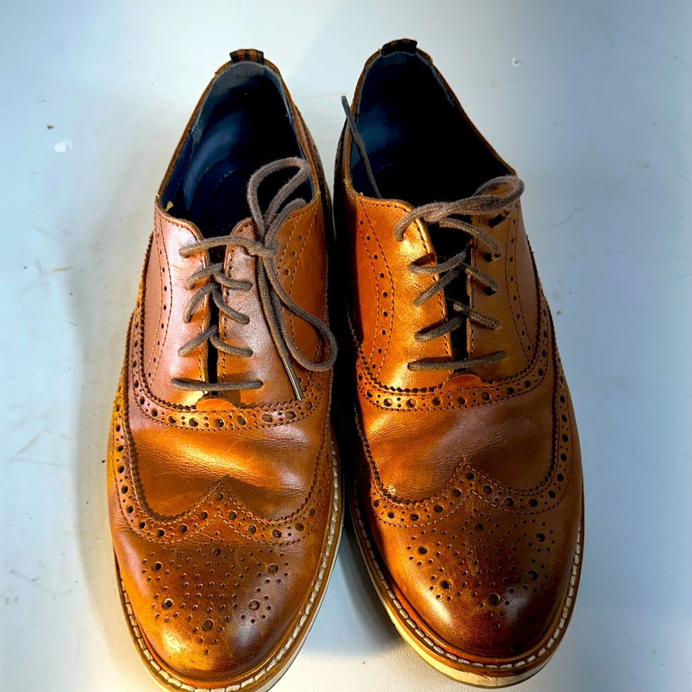 Cole Haan Men’s Wingtip Oxford Dress Shoes - Size 8M